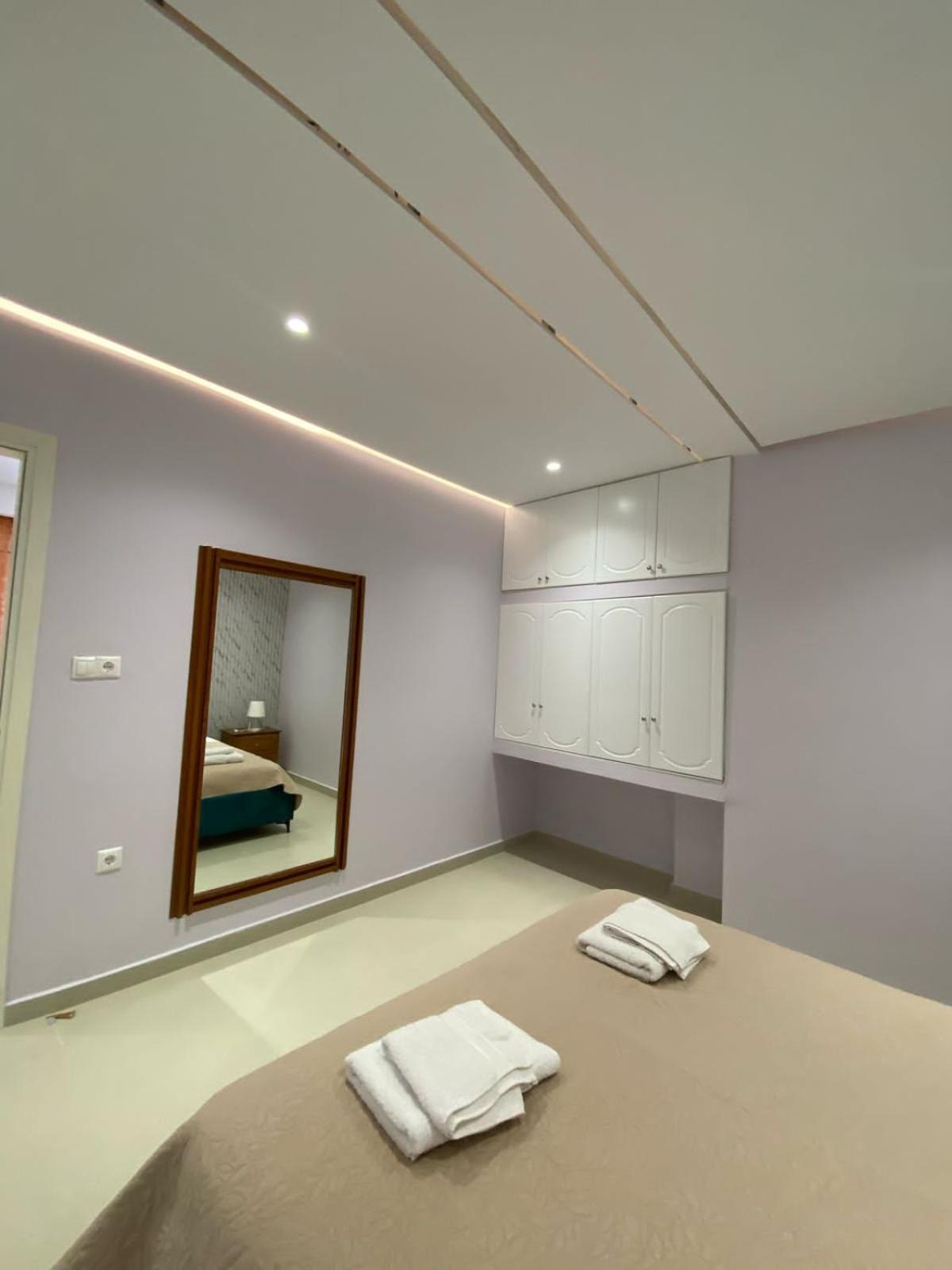 Achilles Apartments Saranda Oda fotoğraf